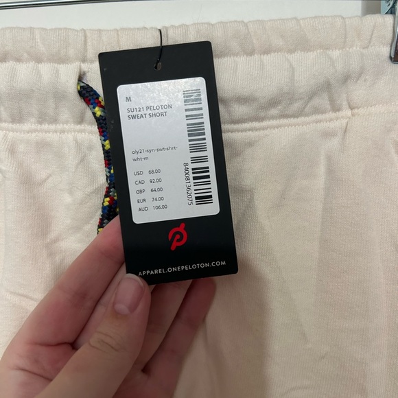 Peloton shorts - Picture 2 of 4